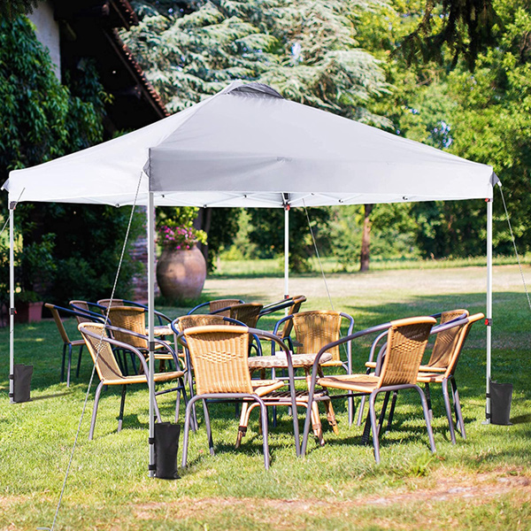 Shade pergola, a good place to cool off