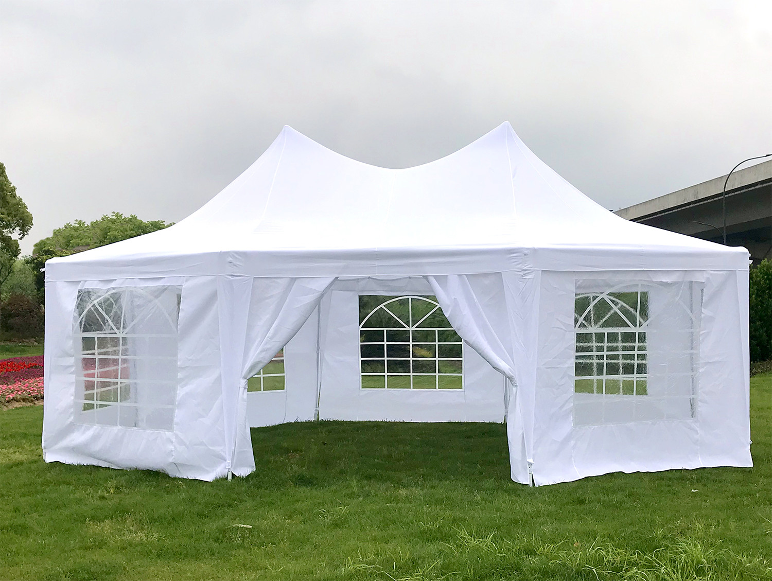 Octagonal party tent